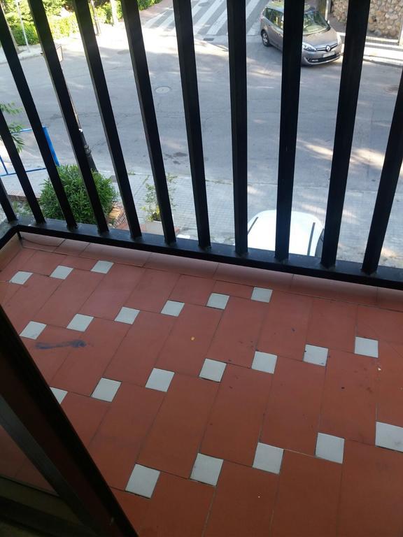 Hostal Jose Luis Брунете Екстериор снимка