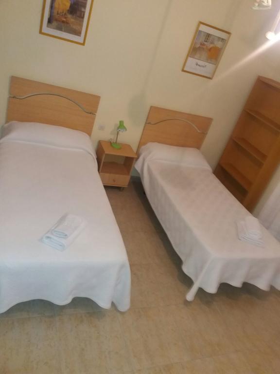 Hostal Jose Luis Брунете Екстериор снимка